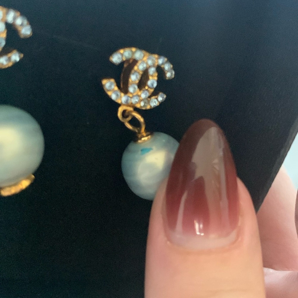Chanel earrings - Picture 3 of 4